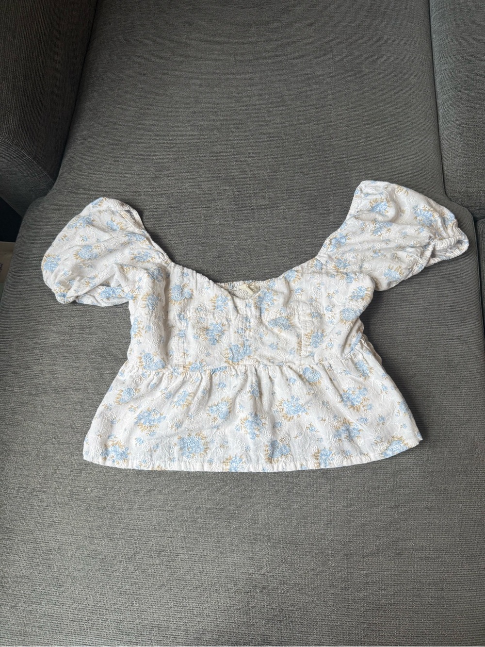 Off-Shoulder Floral Peplum Crop Top in Light Blue and White